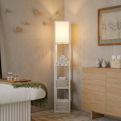 Lampe sur pied à DEL 63 po Maxwell avec finition blanche, 3 niveaux et abat-jour carré en tissu