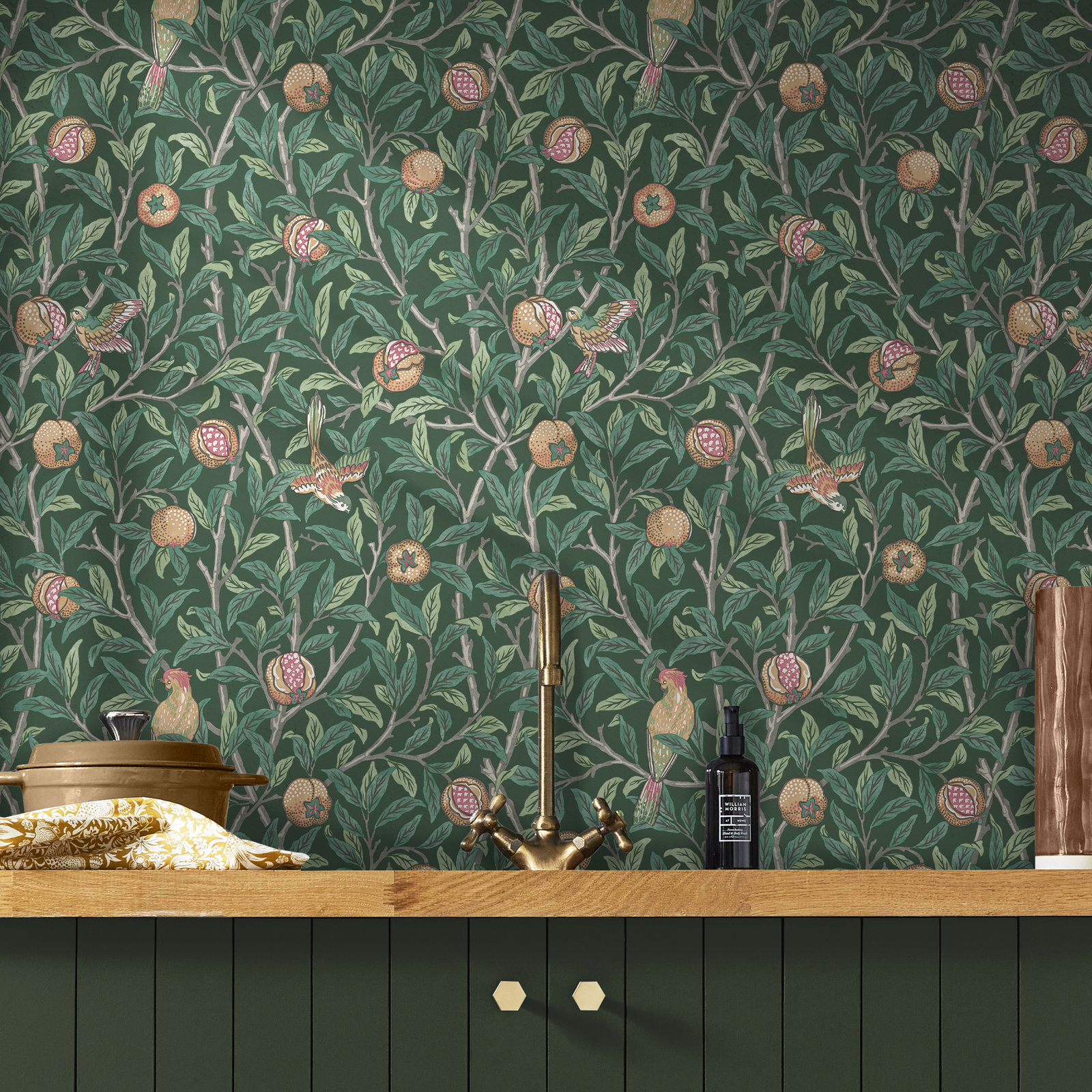 Nilda Floral Wallpaper, Deep Green