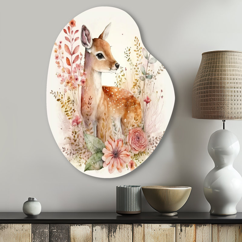 Mignon petit cerf avec fleurs roses - art animalier mural en forme de poire, H 30 po x l 22 po