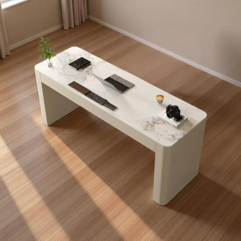 Newsom, H 29,52 po x l 62,99 po x P 23,62 po