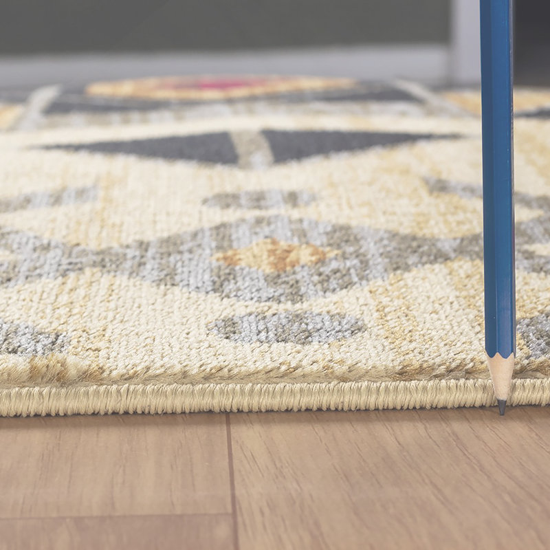 Tapis crème Tribes, Rectangle 5 pi 3 po x 7 pi 3 po
