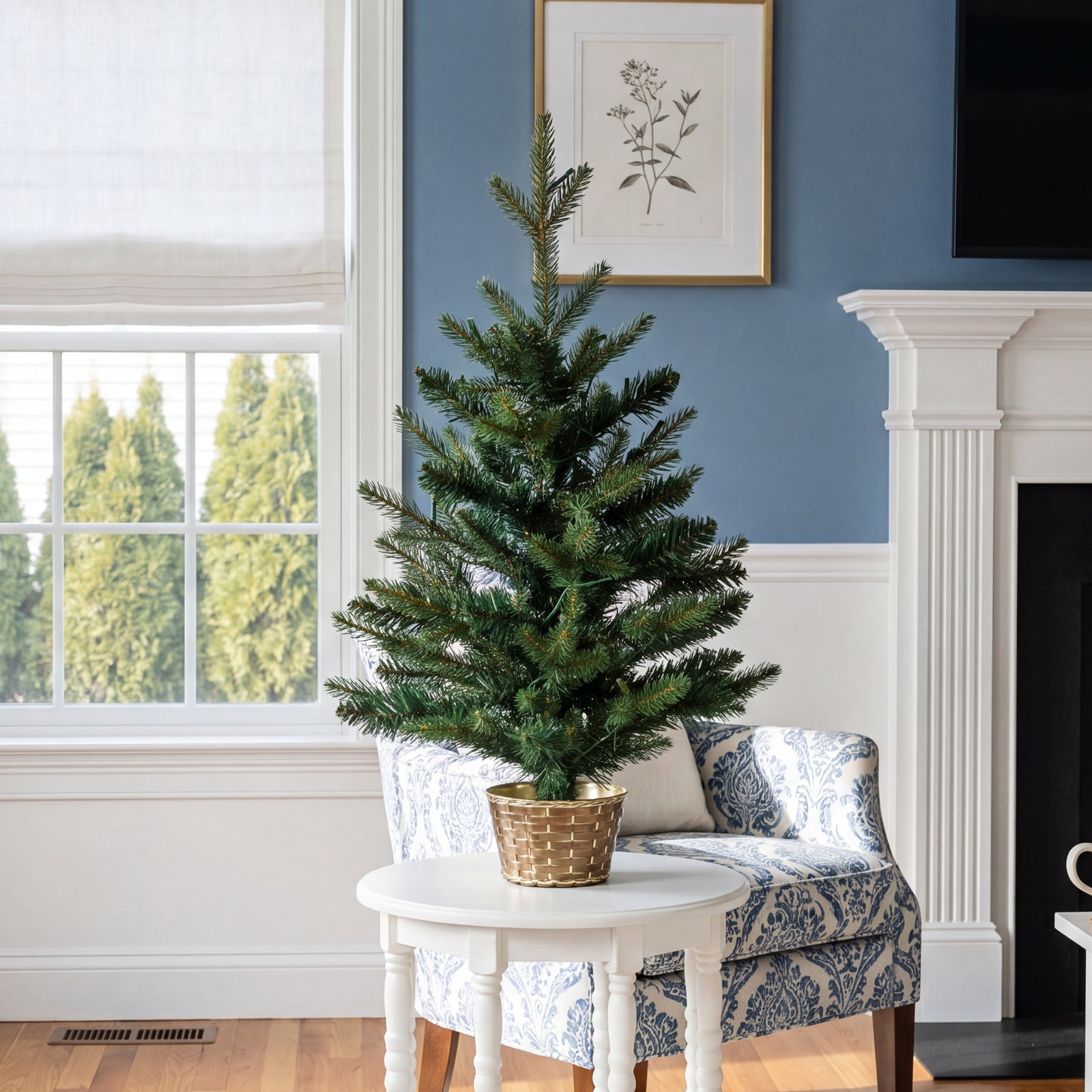 White 2' Pre-Lit Pine Christmas Tree