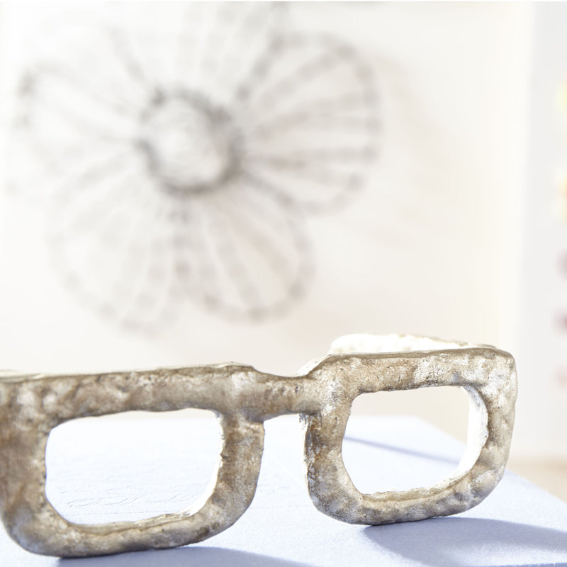 Spectacles Sculpture