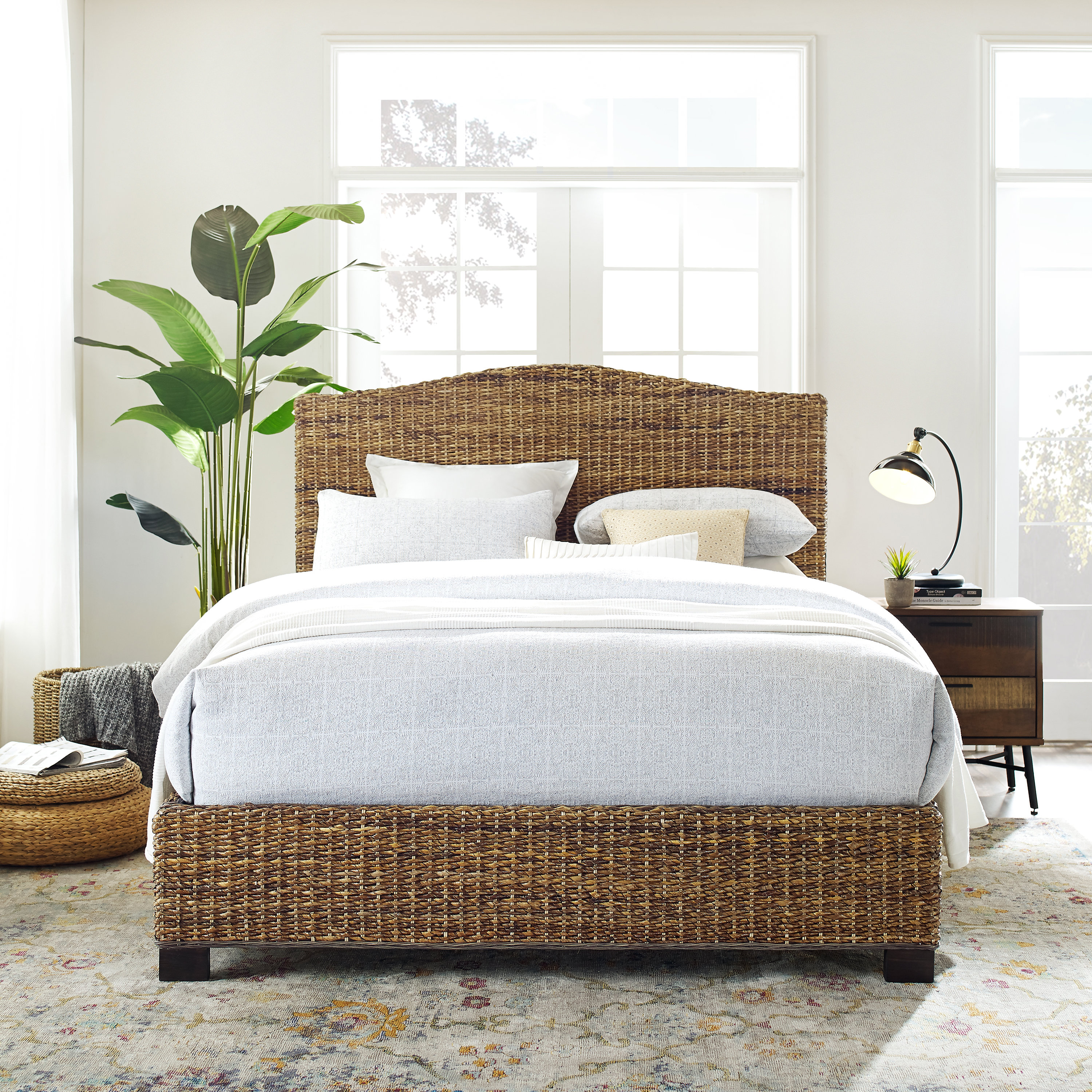 Sand & Stable Emilio Queen Standard Bed & Reviews | Wayfair