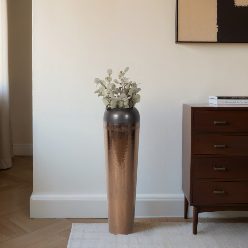 Modern Stoneware Decorative Vase with Textured Design