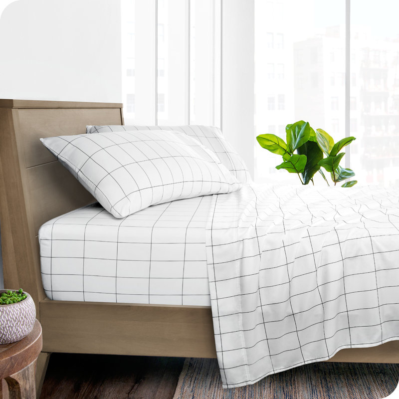 Queen White and Grey Grid Pattern Ultra-Soft Microfiber Sheet Set
