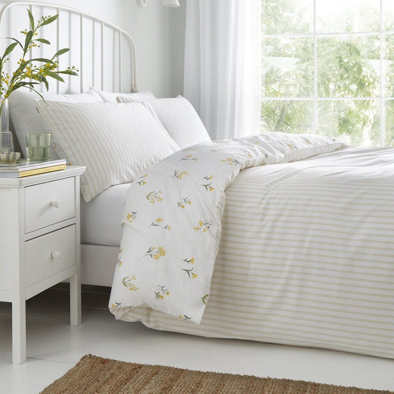 Ditsy Floral Seersucker Cotton Blend Floral Duvet Cover Set, Single