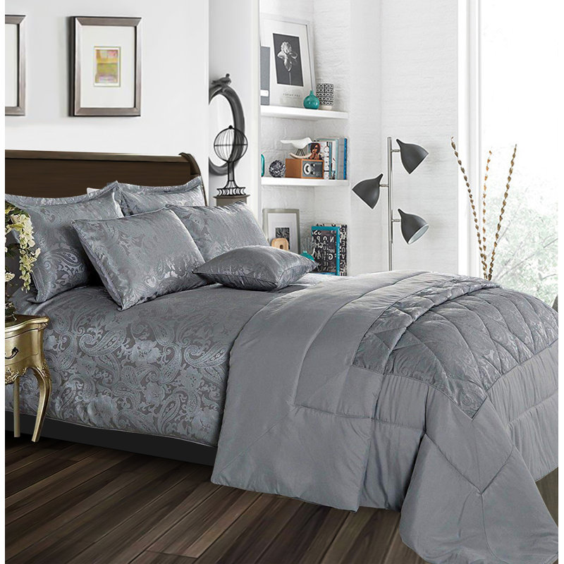 Gaddy Geometric Shapes Bedspread, 255 x 275 cm