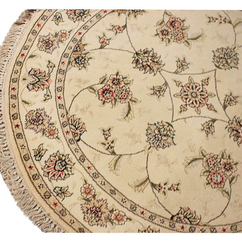 Hand Knotted Area Rug in Ivory