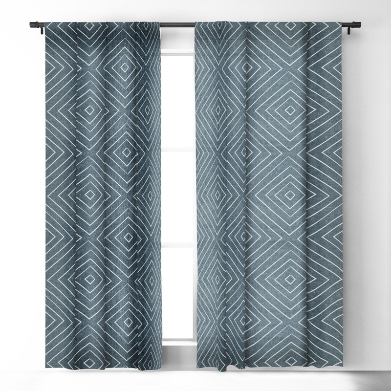 Ensemble de rideaux de fenêtre occultant bleu foncé Little Arrow Design, L 50 po x L 84 po, Bleu foncé