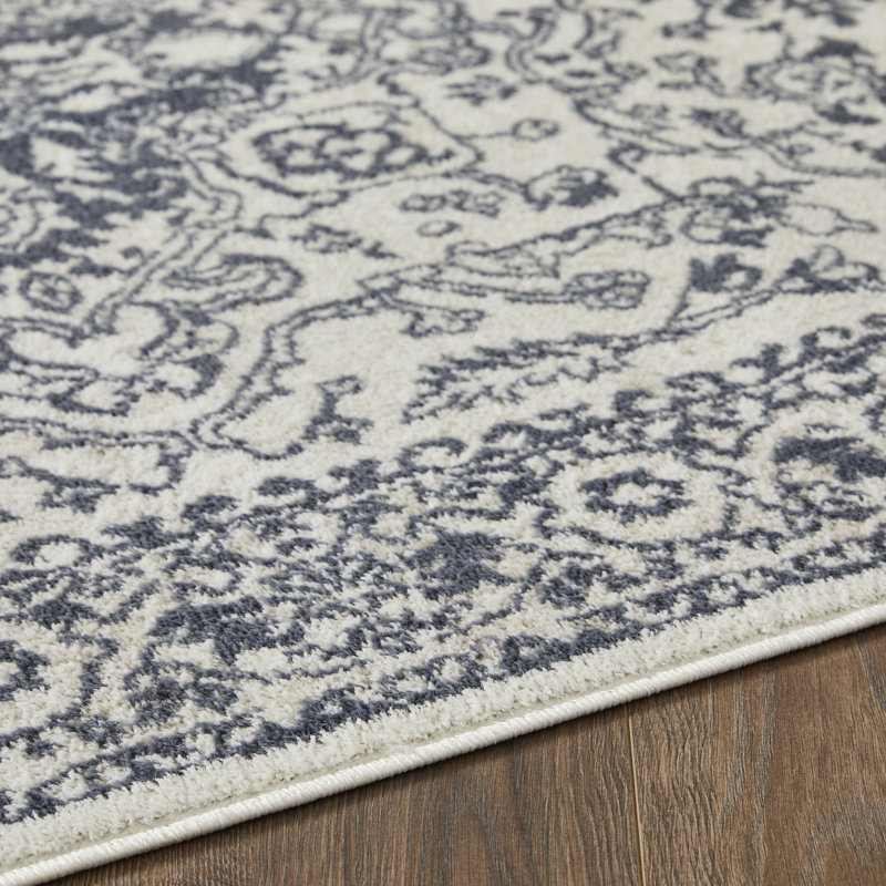 Oriental Indoor Rug, Rectangle 5'3" x 7'3"