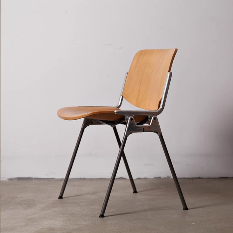 Chaises de travail Giancarlo Piretti