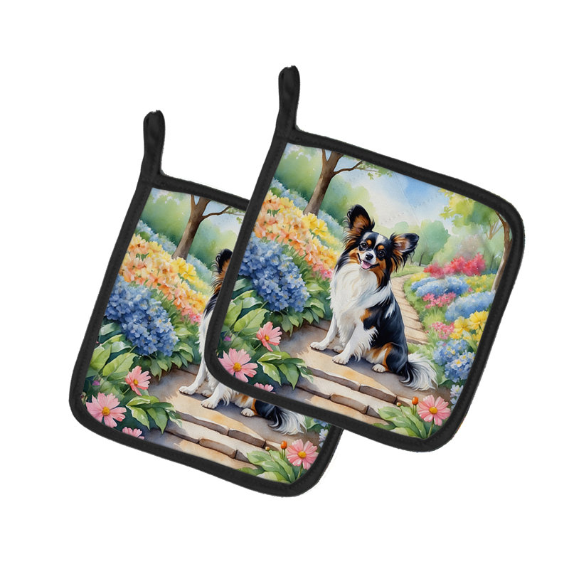 Caroline's Treasures Floral Polyester Potholder Set