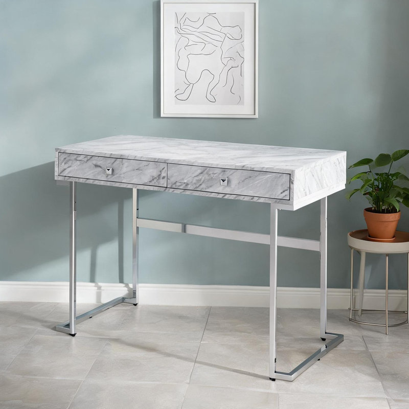 Bureau d'écriture en faux marbre blanc avec tiroirs de rangement et gestion des câbles pour le bureau personnel
