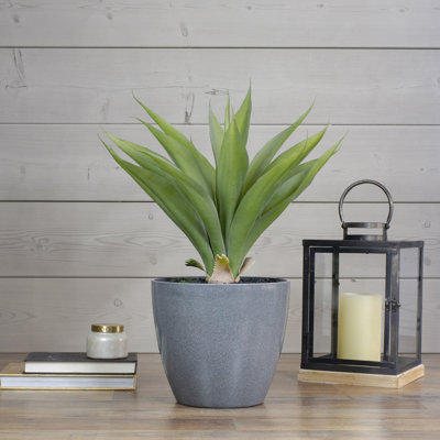 Agave artificielle verte en pot 22 po