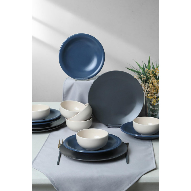 Service de table en céramique 18 pièces, bleu et blanc | 100% céramique, antibactérien, facile à nettoyer | Comprend 6 assiettes de service (10,2 po), 6 assiettes plates (8,7 po), 6 bols (4,7 po) | Va au lave-vaisselle et au micro-ondes, résiste aux chocs thermiques