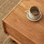 Table basse moderne avec rangement minimaliste-888312379