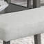 Banc en tissu gris clair Selena avec cadre en bois gris et repose-pieds en bois de 40 po Selena