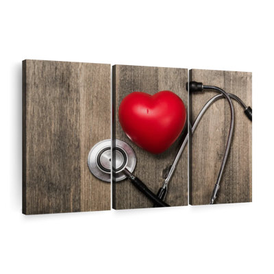 Amour «Heart And Stethoscope Canvas Print» sur