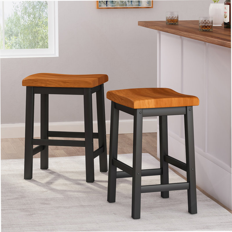 TABOURET SADDLE EN BOIS 24 po