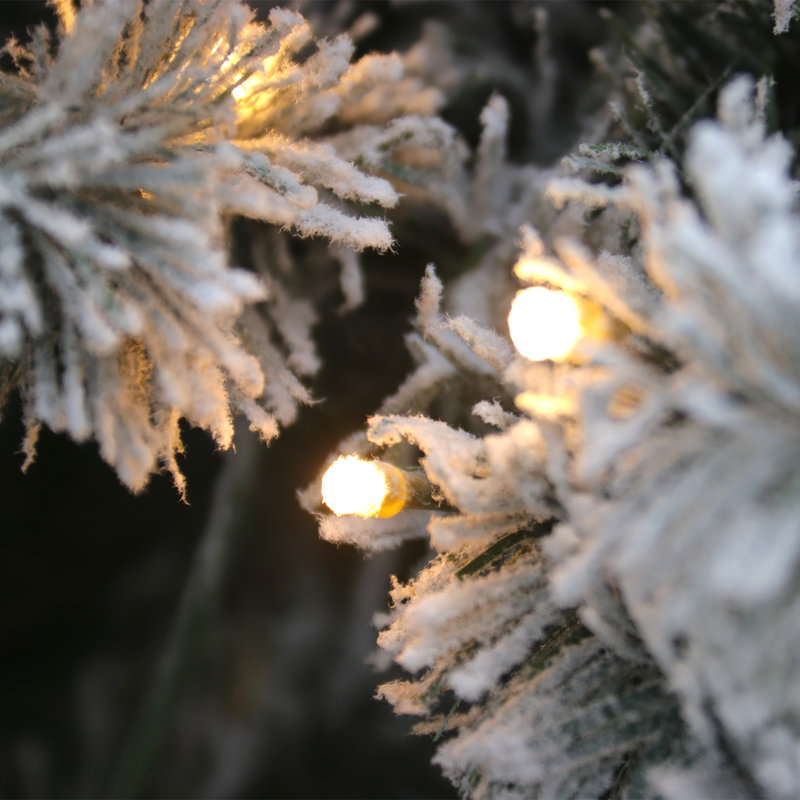 Sapin de Noël artificiel avec éclairage Jakel - support inclus, H 9 pi