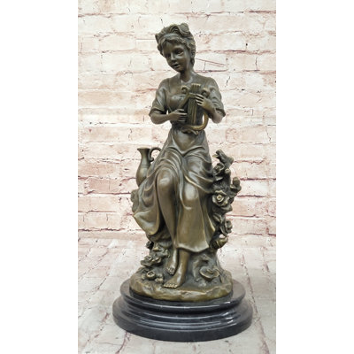Classical Young Girl w / Lyre Harp - Sculpture romaine grecque en bronze par Milo