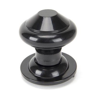 Regency Centre Door Knob