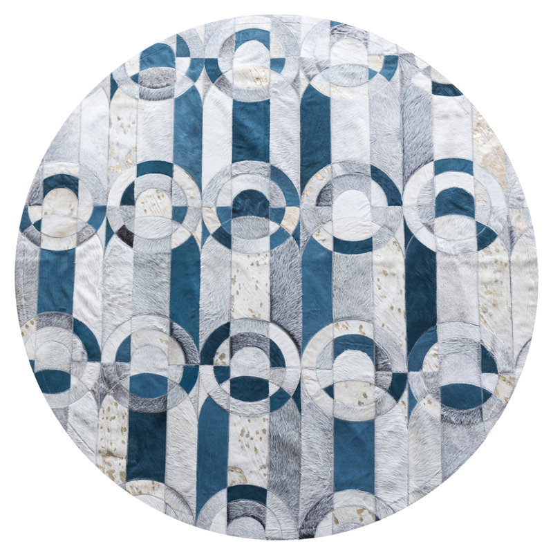 Cowhide Area Rug, Round 4'11''
