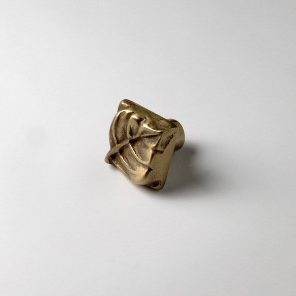 Aspen Leaf Bronze Square Knob, Traditional Bronze