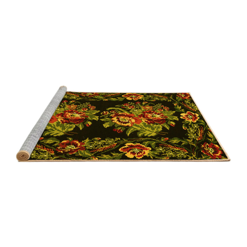 Mechele Washable Oriental Indoor Rug, Round 7'