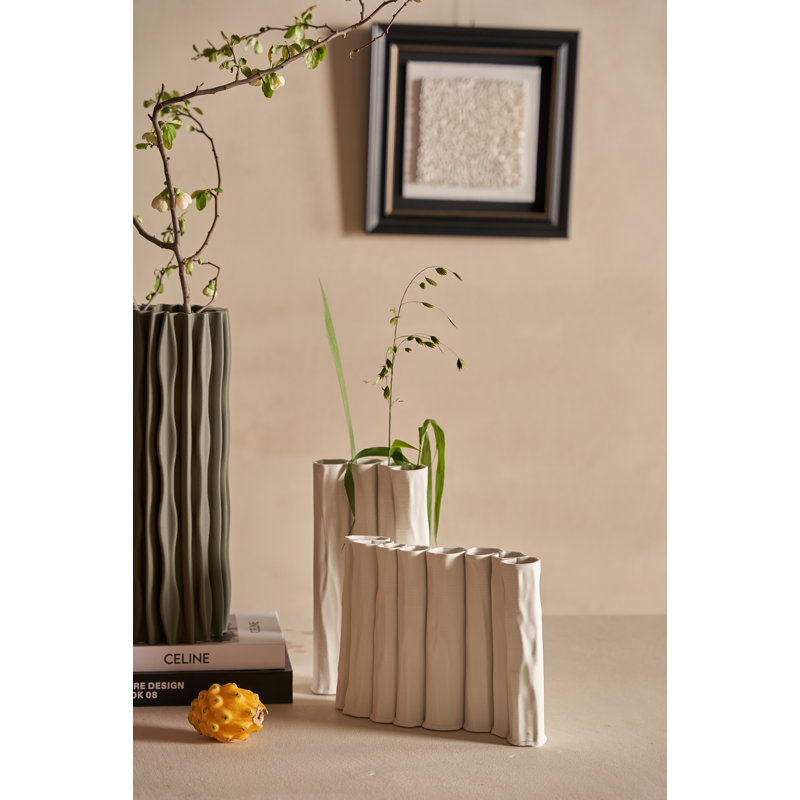 Ceramic White Vase Dia 6" 