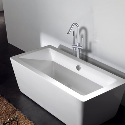 Bec de baignoire fixé au sol