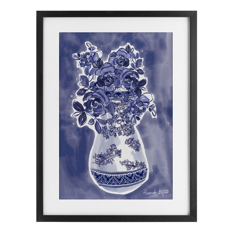 Vase chinois sur toile bleue, impression par Hannah Byatt, H 23 po x l 17 po, Cadre noir minuit