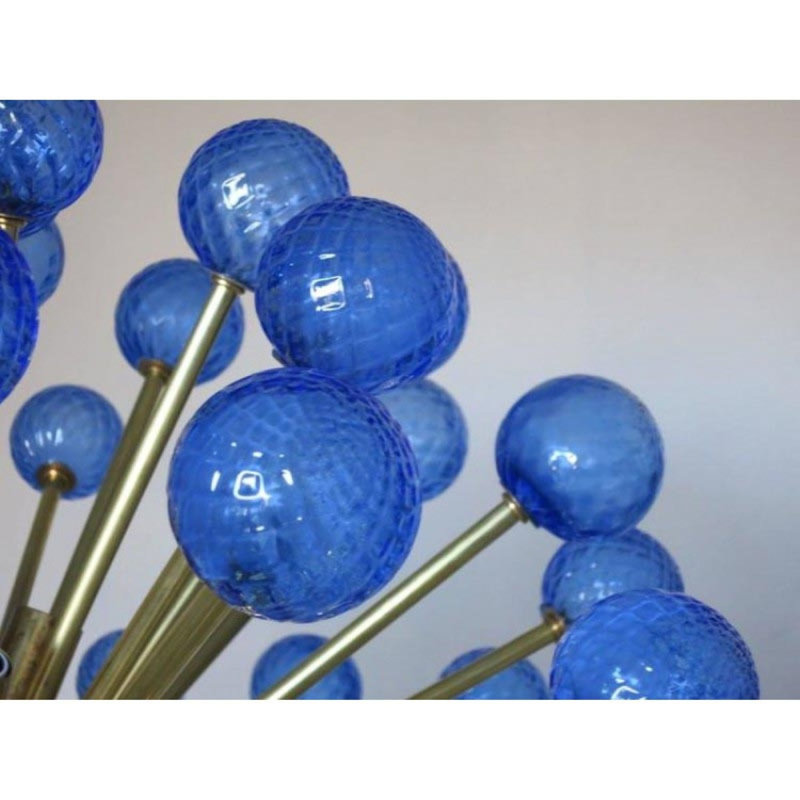 Lustre géométrique en laiton à 21 lumières Murano, Laiton poli, H 22 po x l 41 po x P 41 po, Rouge