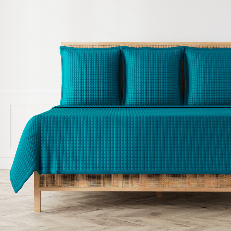 Ready-to-Bed Coverlet, Twin Quilt, Teal