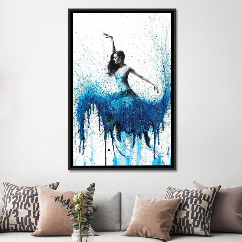 «Rising Moonstone Dance», impression sur toile, Toile avec cadre noir, H 60 po x l 40 po x P 1,5 po, Pas de tapis