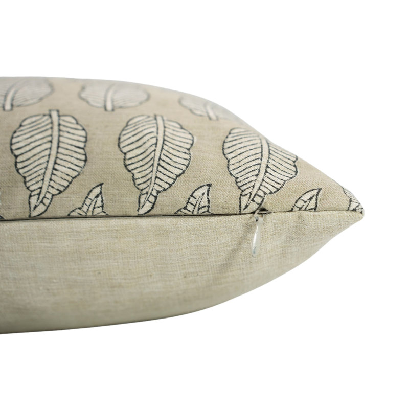 Housse de coussin à motif floral Fab Divine, décorative pour maison de campagne, salon Panchi, H 18 po x l 18 po, Carrée