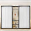Lit simple, conception pliable 2 en 1, structure en métal blanc, garde-robe, tablettes et prise de courant pour espaces polyvalents