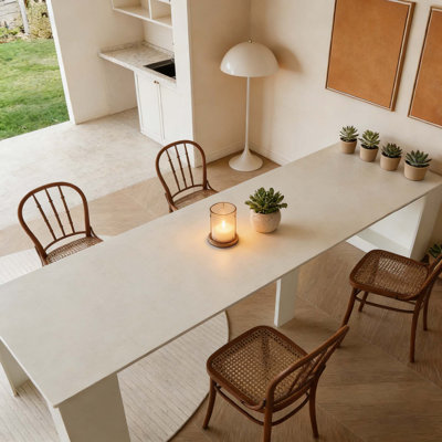 Table de salle à manger extensible avec rangement, parfaite pour les petits espaces et polyvalente dans diverses pièces.