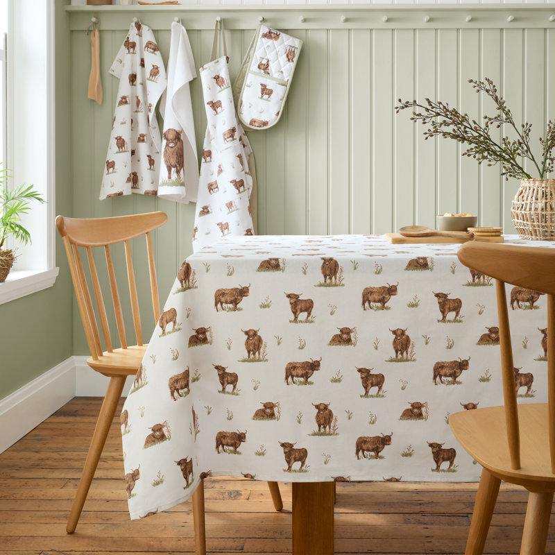 Angus Highland Cow Cotton Table Cloth, 137cm D x 229cm L