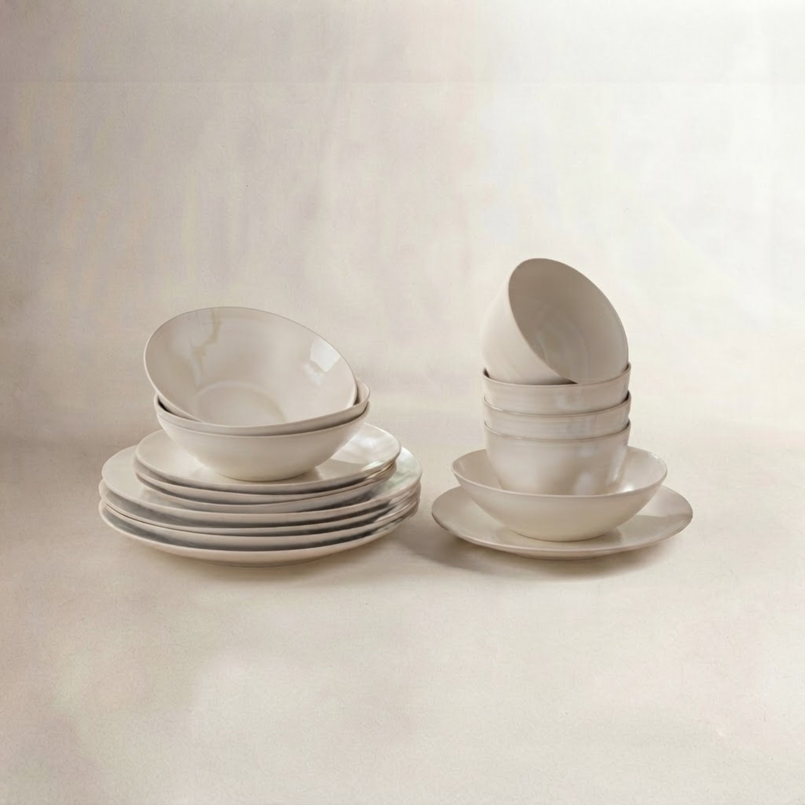 Neree Stoneware Dinnerware Set