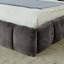 Structure de lit tapissier avec tissu épais, tissu en chenille mis à la terre-130483178-130483179