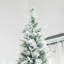 Arbre de Noël artificiel pin enneigé 9 pi avec branches réalistes et 1159 pointes, vert