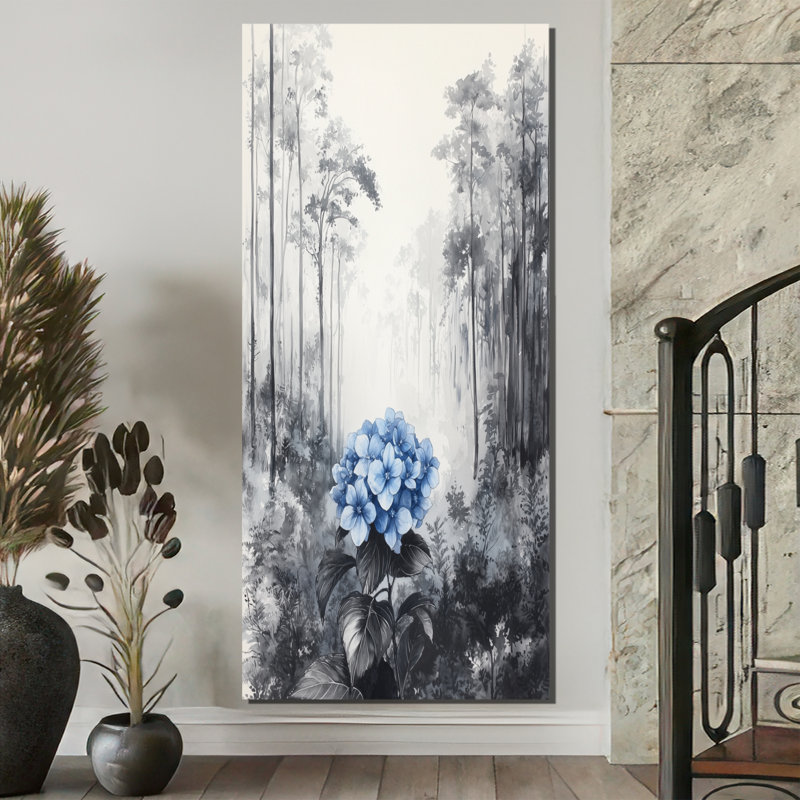 Hydrangée dans une forêt monochrome, H 60 po x l 28 po, Toile tendue, Ne s’applique pas