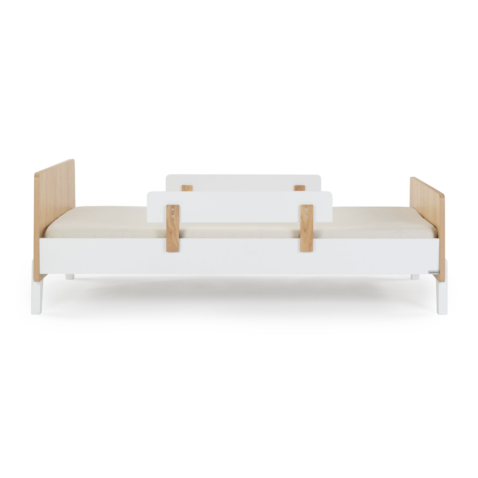 Fun Twin Bed, White/Red Oak