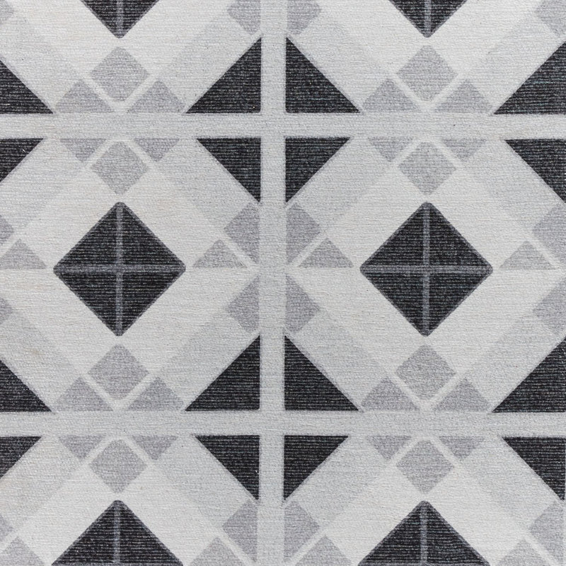 Victoria Area Rug, Rectangle 2'5" x 4'11"