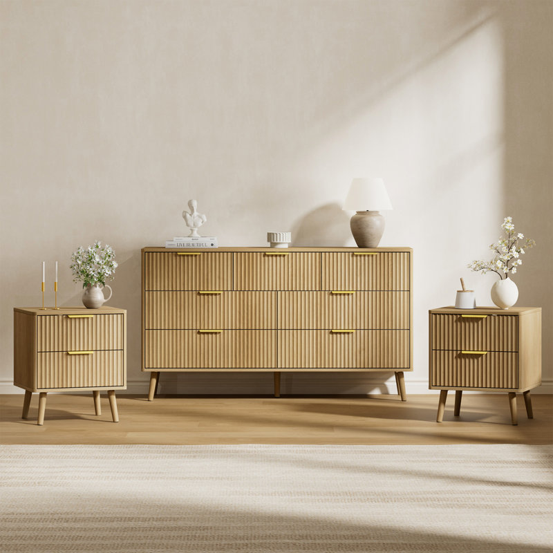 3-piece Bedroom Set (1 Dresser + 2 Nightstands), Oak