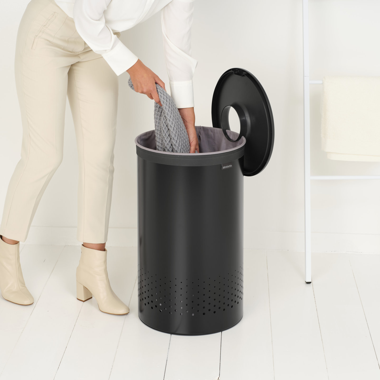 Brabantia 16 Gallon Laundry Hamper, Matte Black