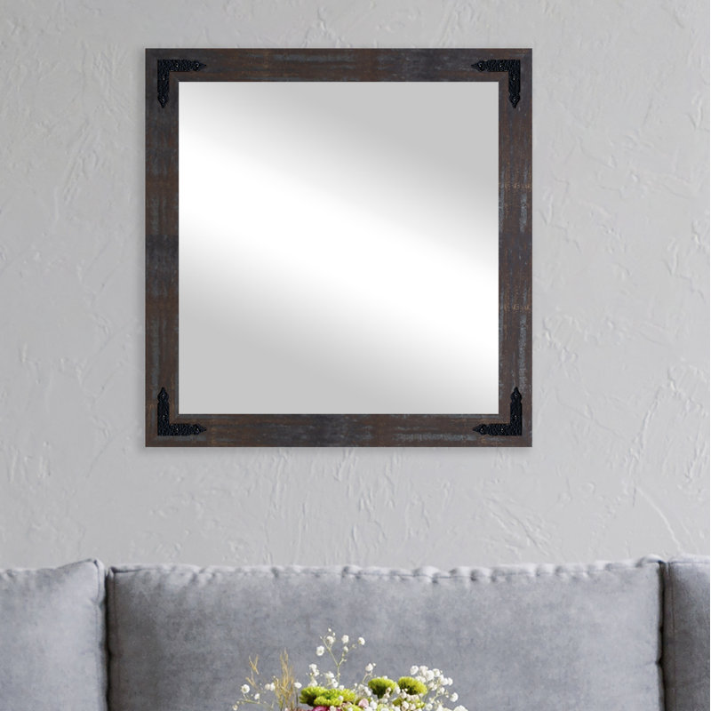 Miroir mural, H 17,5 po x l 17,5 po