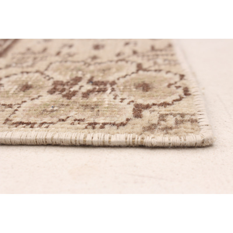 Tapis crème rétro Jorja 4 pi 7 po x 7 pi 3 po
